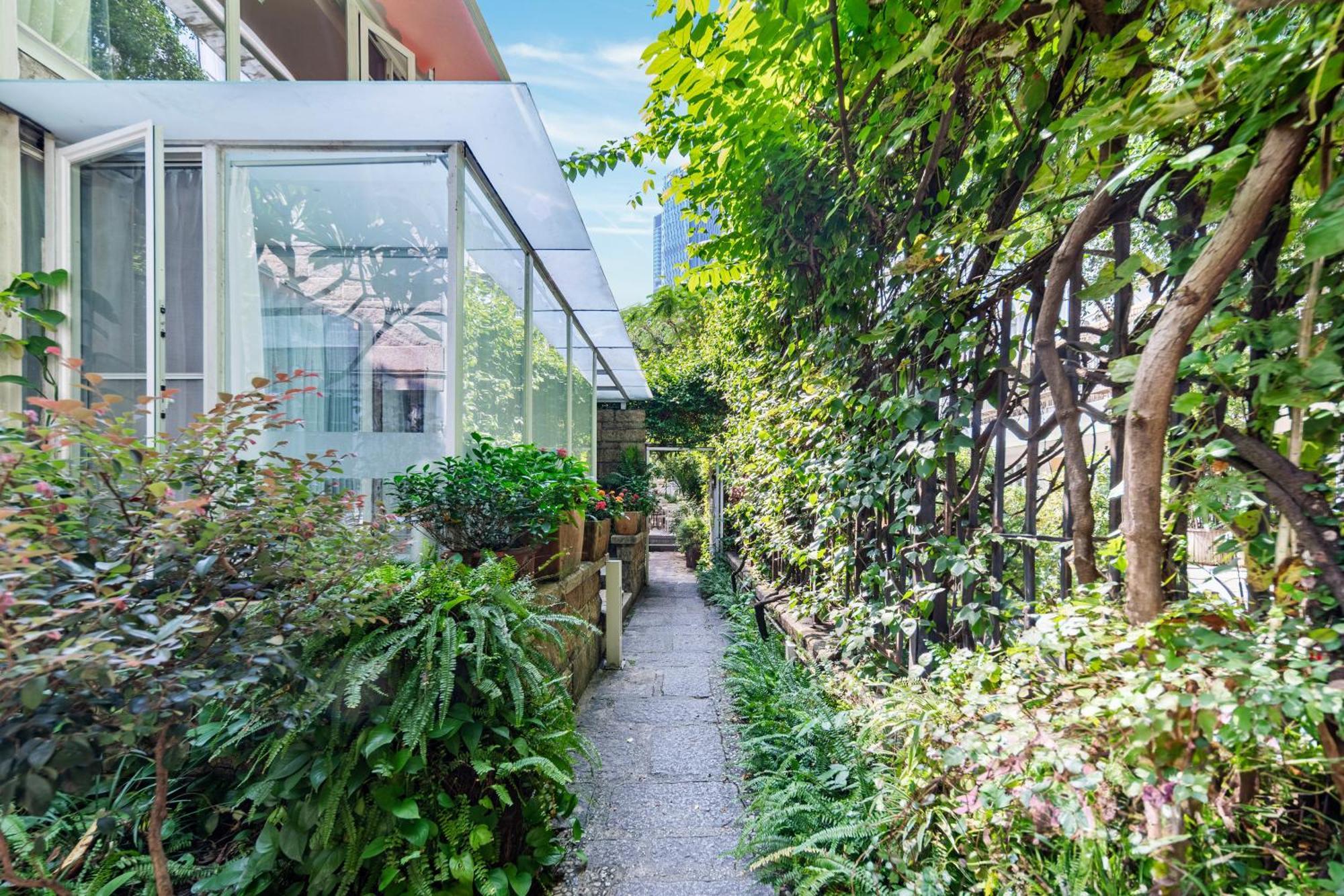Shenzhen No'6 Garden Villa --French Window With Garden View,Close To Sea World &Shekou Ferry Port &K11 Ecoast &Subway Nearby ,Offer Western Food And Coffee &English Speaking With Tour Services Екстериор снимка