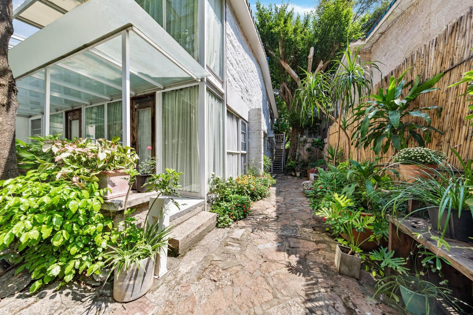 Shenzhen No'6 Garden Villa --French Window With Garden View,Close To Sea World &Shekou Ferry Port &K11 Ecoast &Subway Nearby ,Offer Western Food And Coffee &English Speaking With Tour Services Екстериор снимка